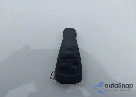 1998 Mercedes-Benz E 320 from USA, damaged, VIN WDBJF65F2WA648301